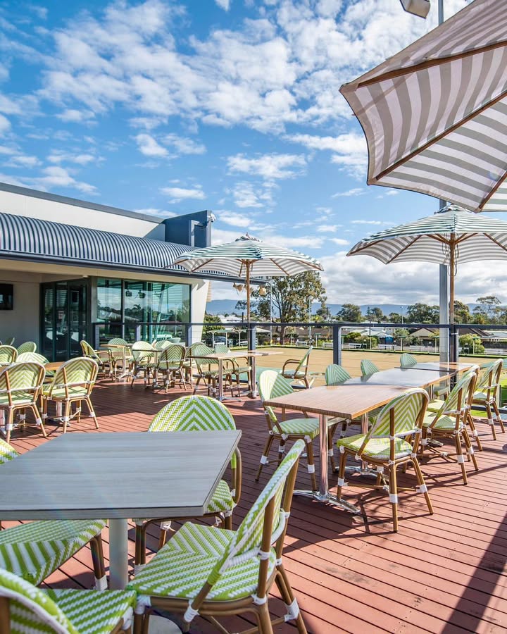 Featured image for “Spring Sunshine and Cold Drinks Await at Oak Flats Bowling Club”
